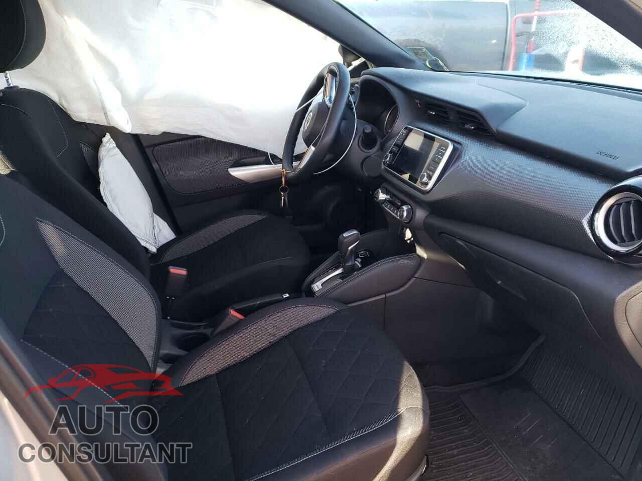 NISSAN KICKS 2019 - 3N1CP5CU3KL497106