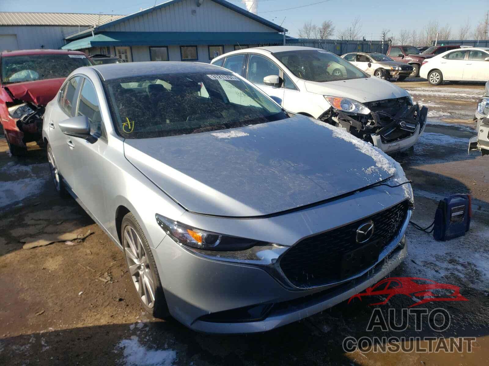 MAZDA 3 2019 - 2T1BURHE1JC103873