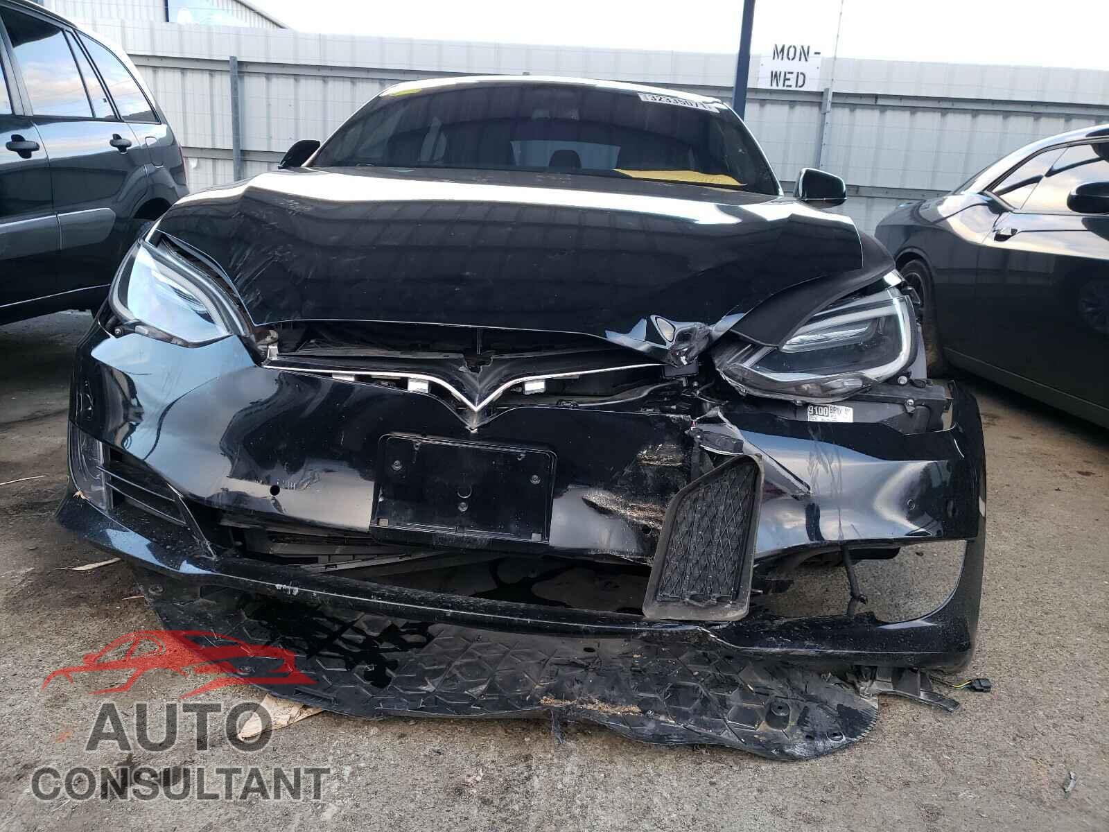 TESLA MODEL S 2017 - 5YJSA1E11HF202582