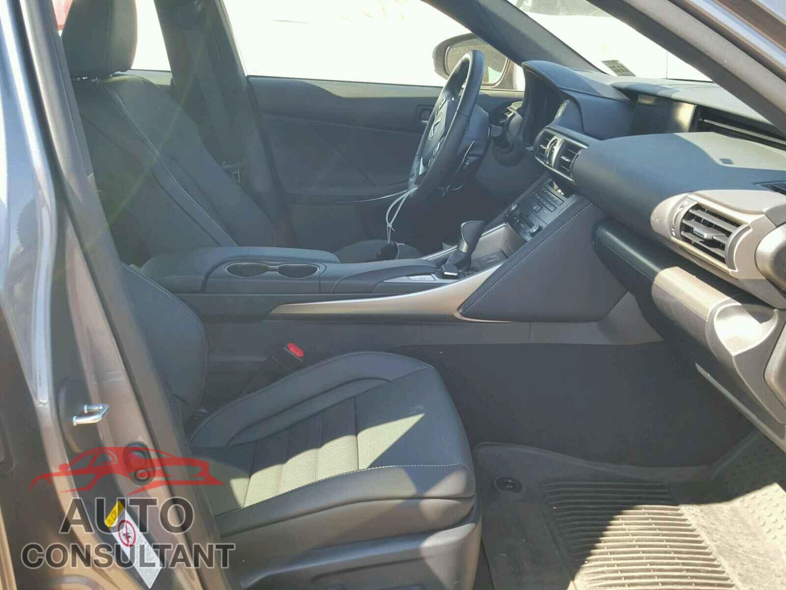 LEXUS IS300 2017 - JTHCM1D20H5020023