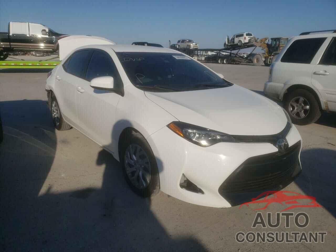 TOYOTA COROLLA 2018 - 5YFBURHE0JP817669
