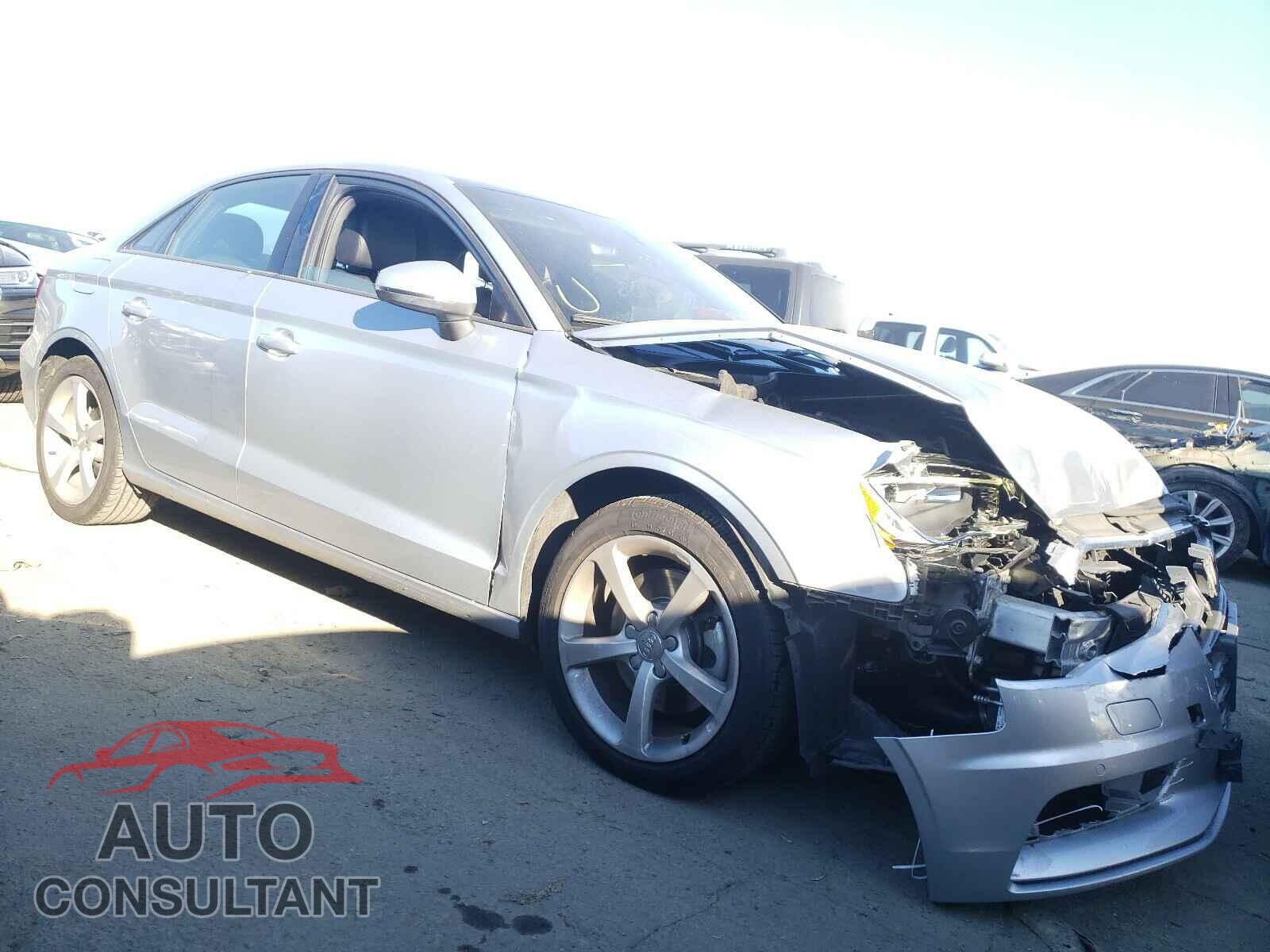 AUDI A3 2016 - WAUA7GFF6G1065649