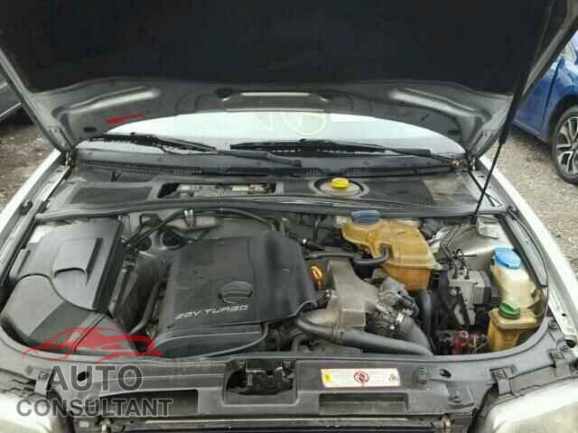AUDI A4 1999 - 1VWMA7A34KC006639