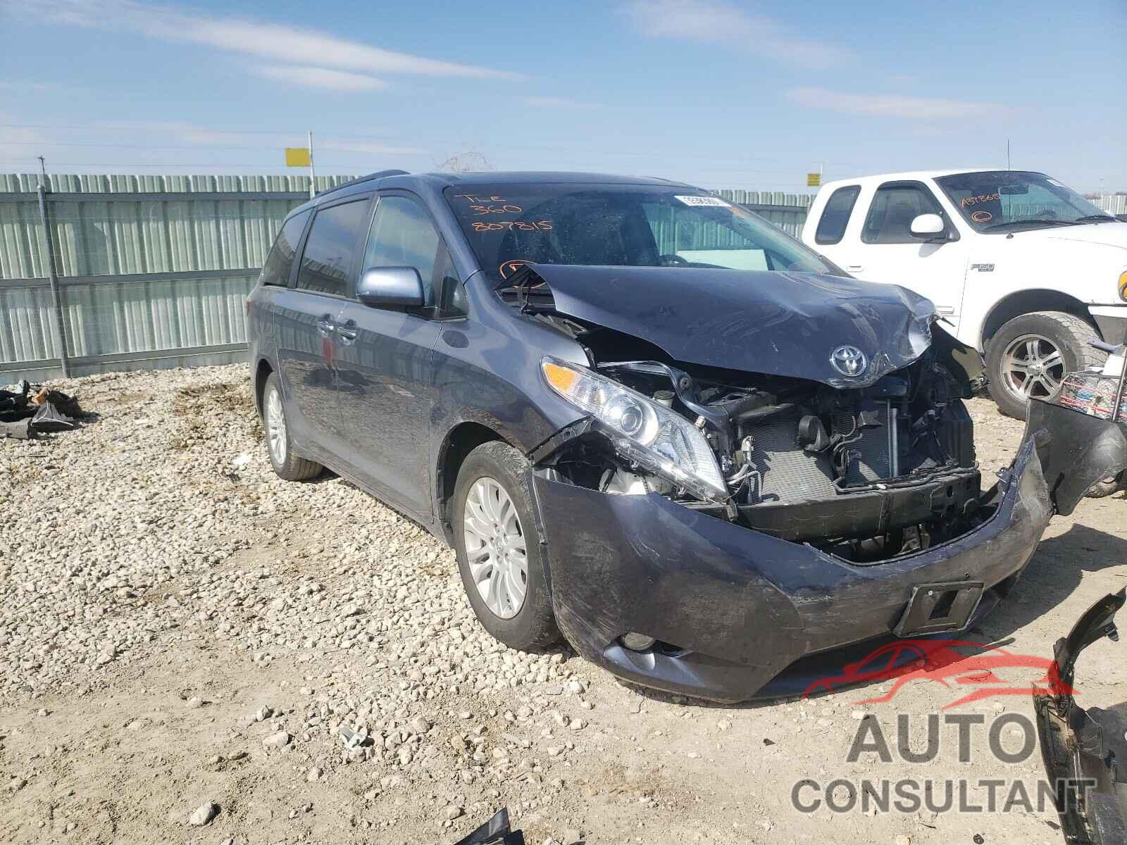 TOYOTA SIENNA 2017 - 5TDYZ3DC3HS807815