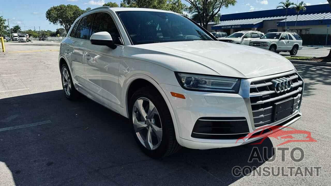 AUDI Q5 2020 - WA1ANAFY6L2024718