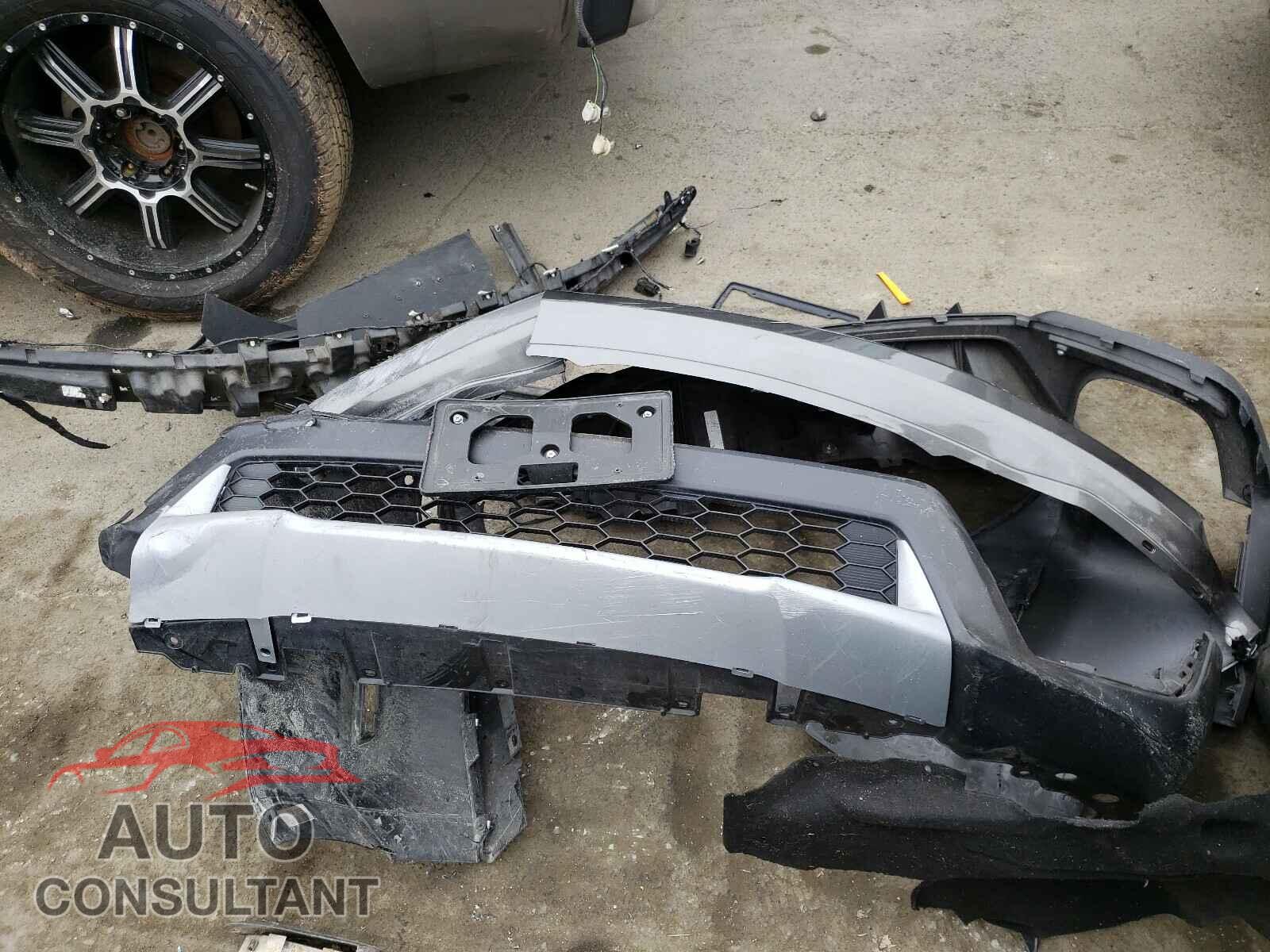 FORD MUSTANG 2018 - 1FA6P8CF3J5114718