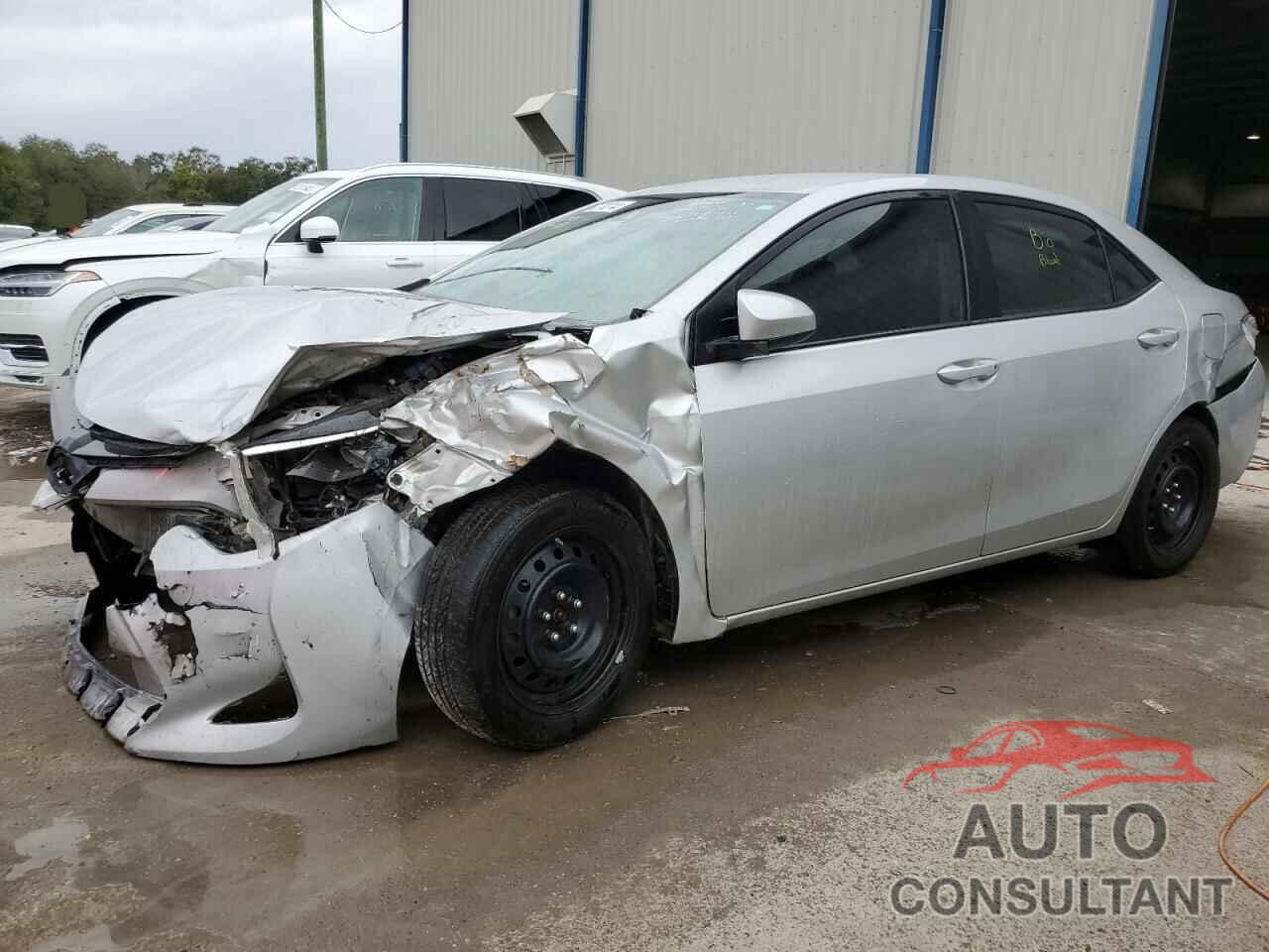 TOYOTA COROLLA 2018 - 5YFBURHE7JP826952