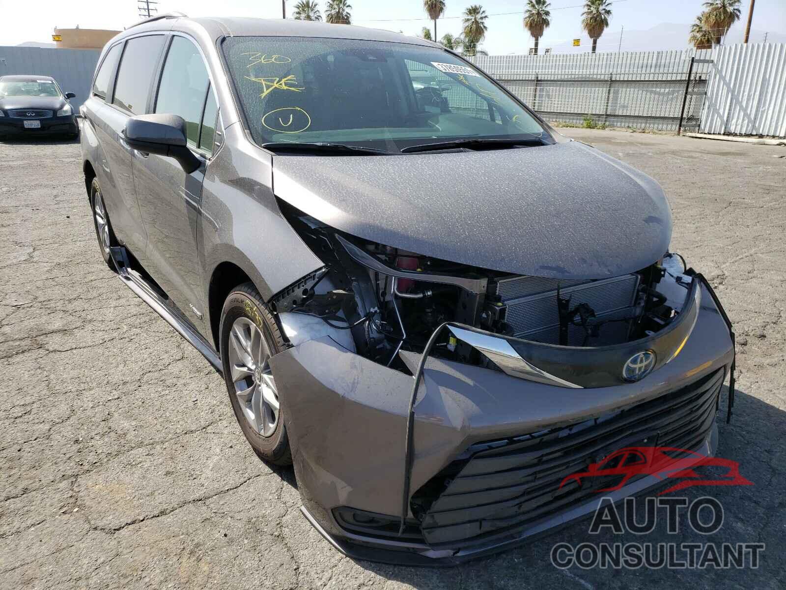 TOYOTA SIENNA 2021 - 5TDKRKEC7MS011111