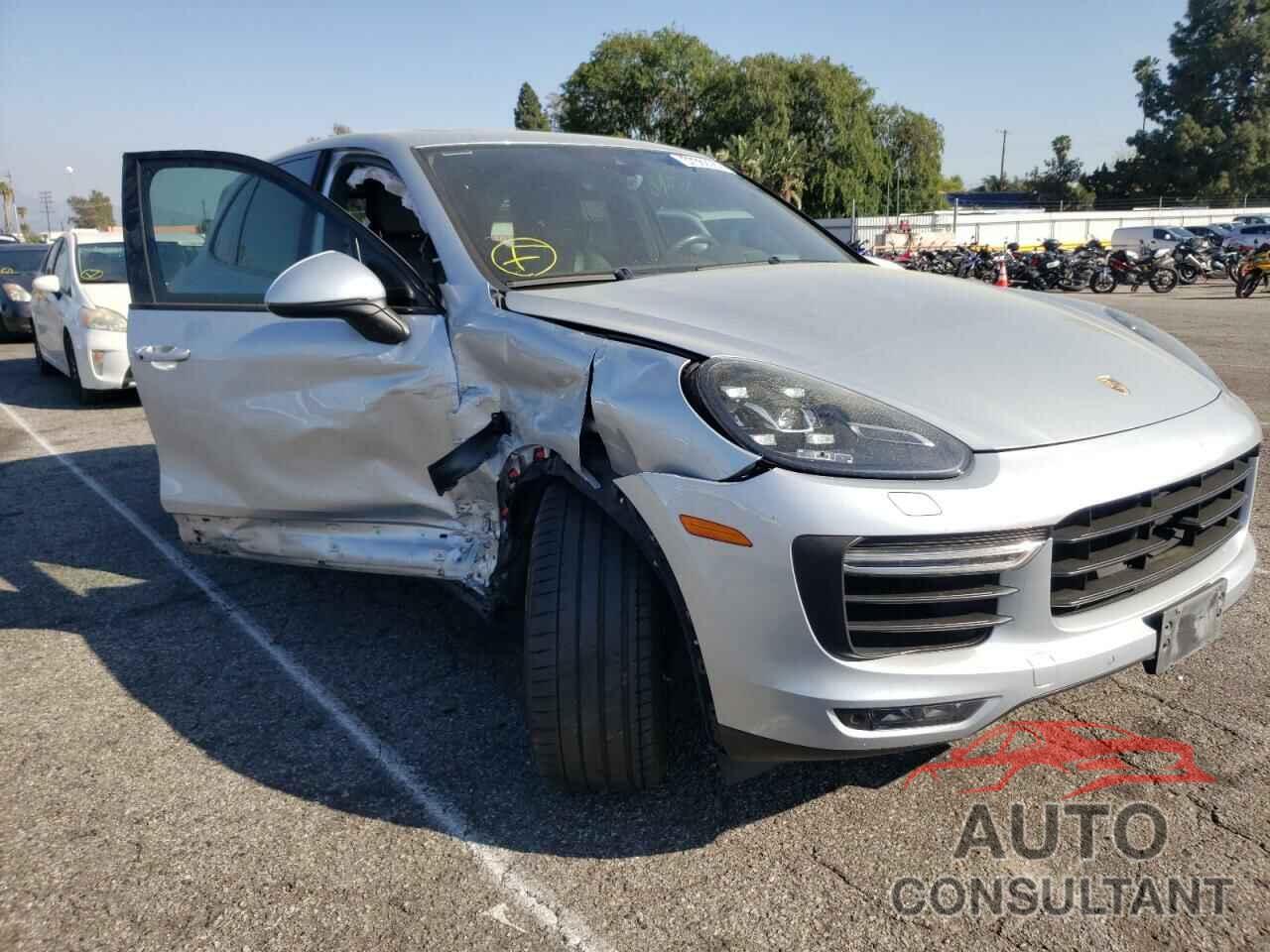 PORSCHE CAYENNE 2016 - WP1AC2A2XGLA88442