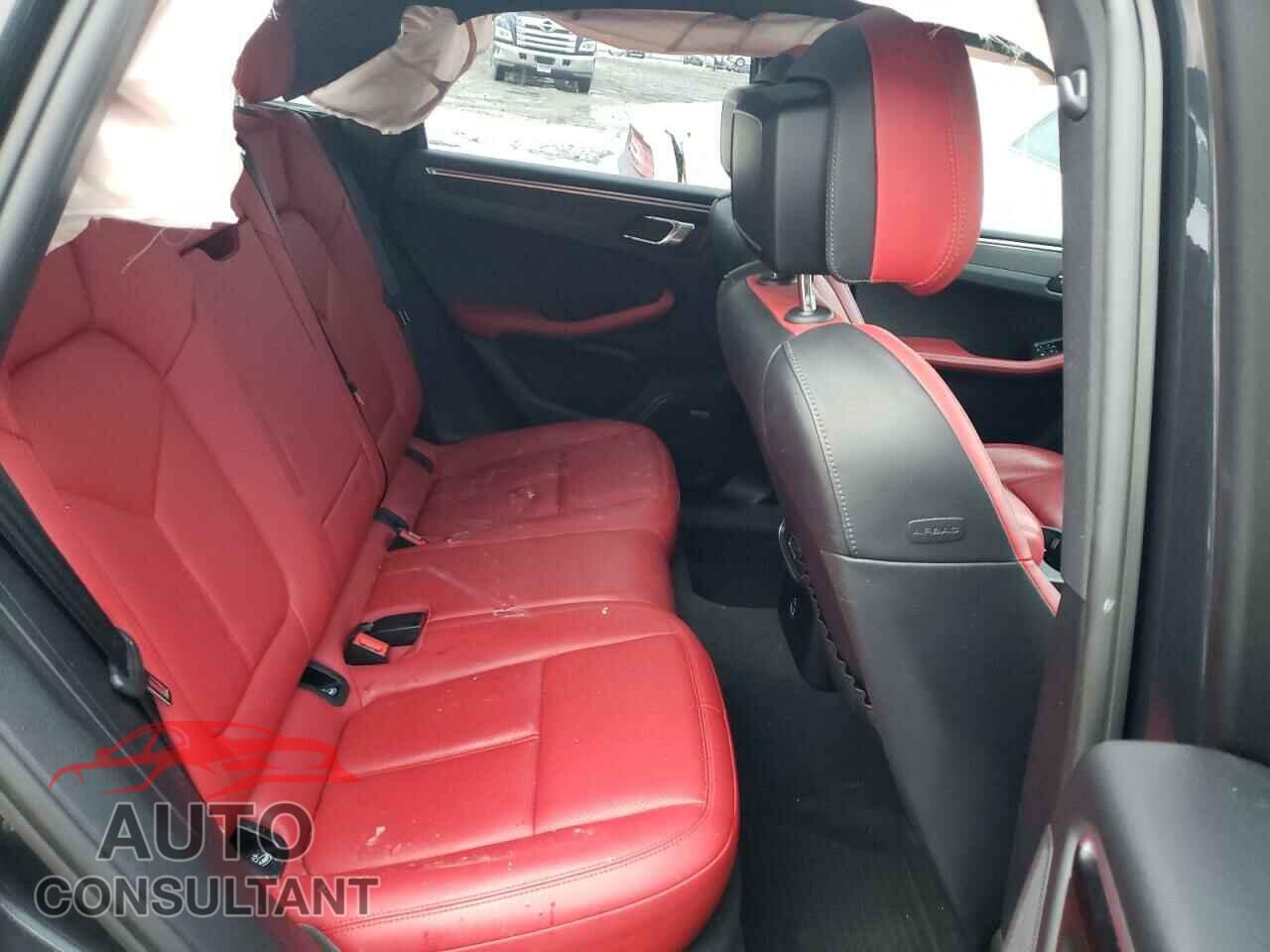PORSCHE MACAN 2021 - WP1AG2A50MLB50411