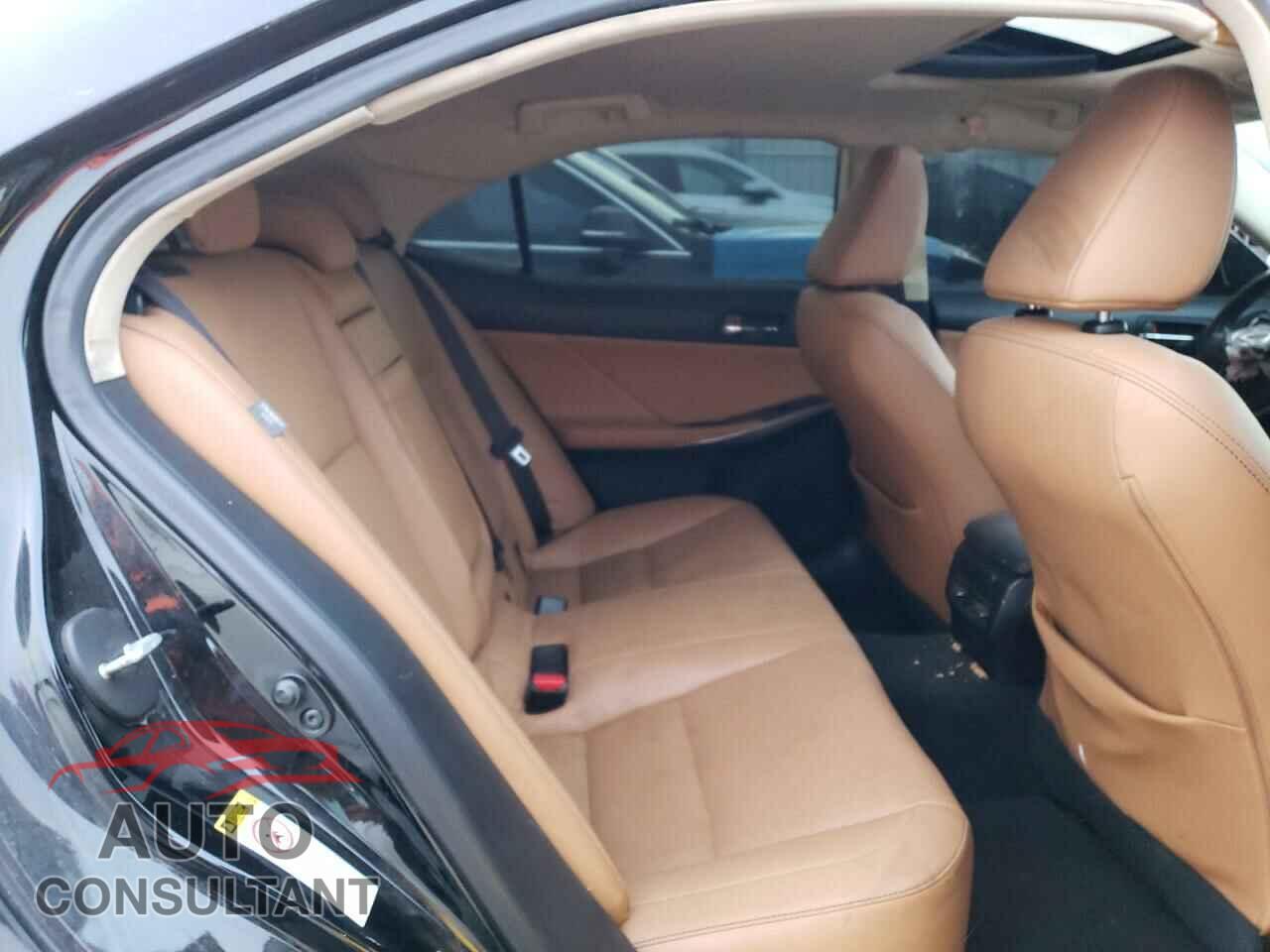 LEXUS IS 2015 - JTHCF1D22F5021553