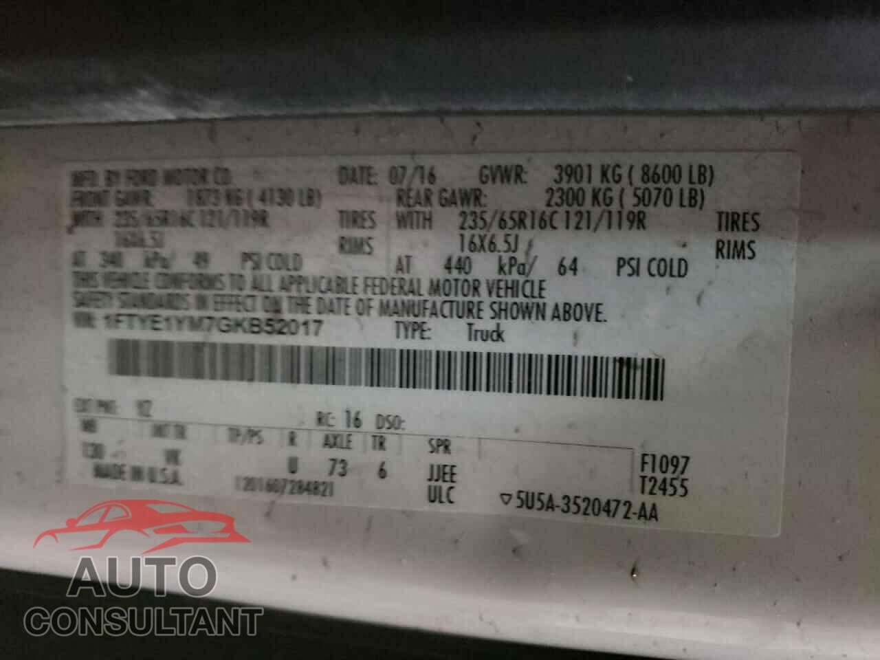 FORD TRANSIT CO 2016 - 1FTYE1YM7GKB52017