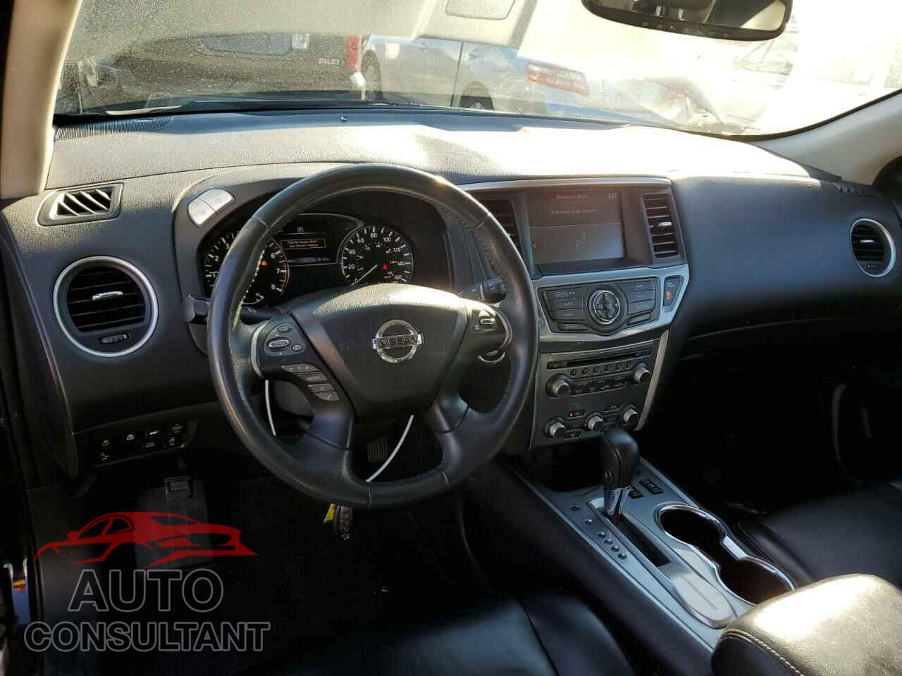 NISSAN PATHFINDER 2017 - 5N1DR2MN7HC678954