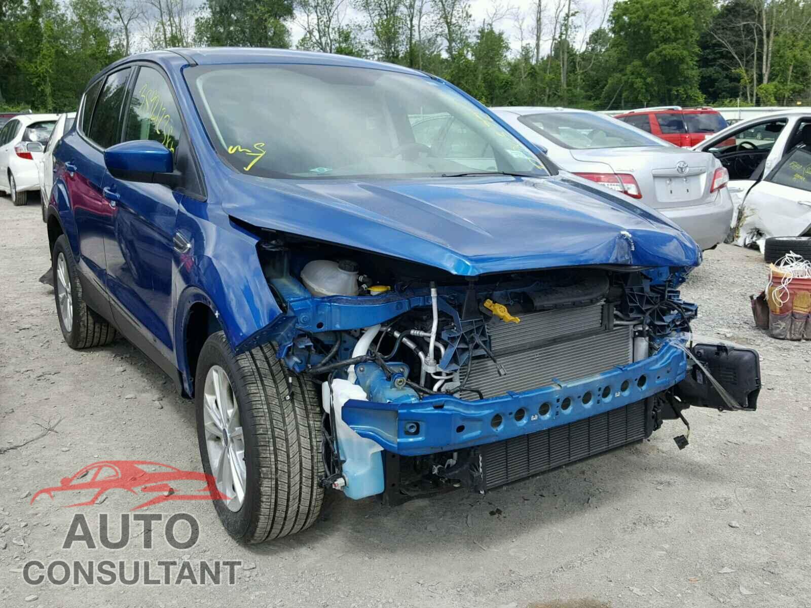 FORD ESCAPE SE 2017 - 1FMCU0GD2HUB39119