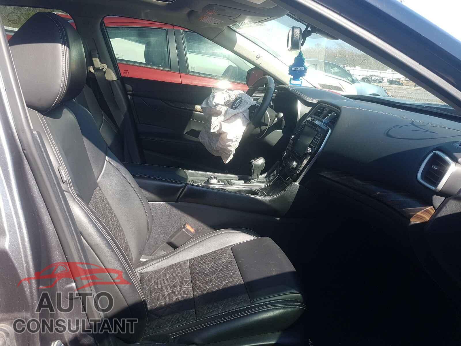NISSAN MAXIMA 2017 - 1N4AA6AP4HC451688