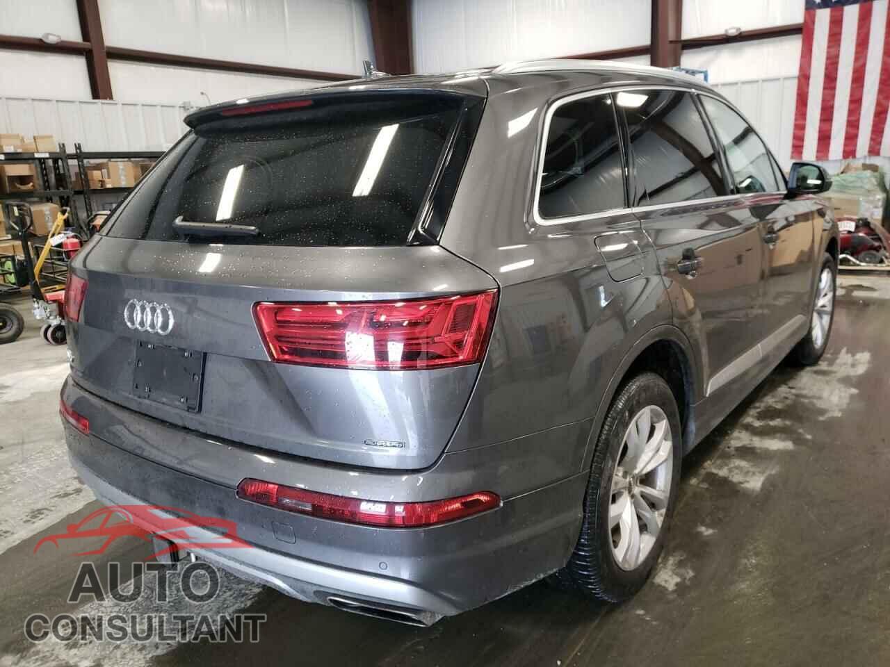 AUDI Q7 2019 - WA1LHAF77KD038024