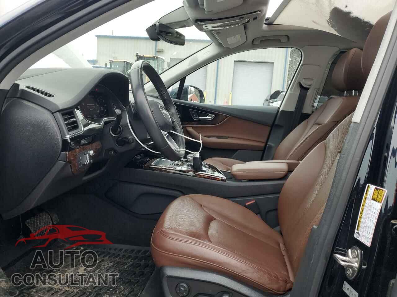 AUDI Q7 2018 - WA1VAAF73JD009843