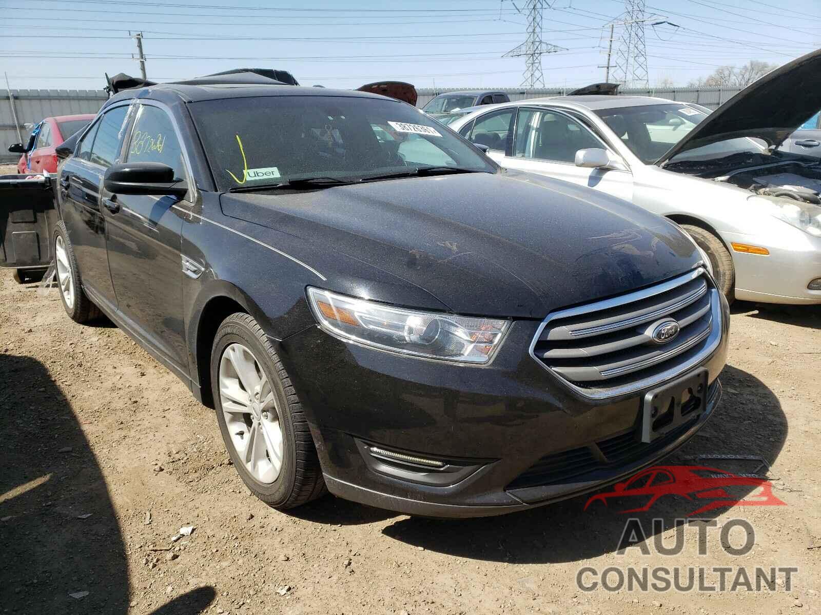 FORD TAURUS 2018 - 1FAHP2E84JG115417