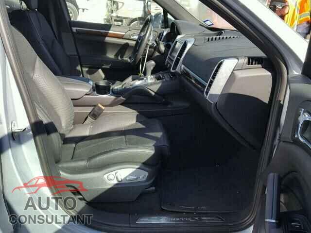 PORSCHE CAYENNE 2016 - WP1AB2A20GLA94396