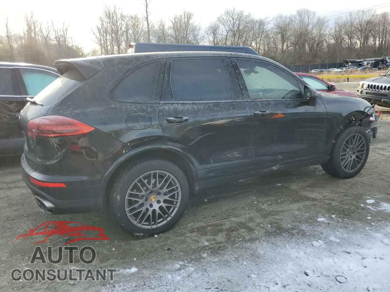 PORSCHE CAYENNE 2018 - WP1AA2A26JKA03079