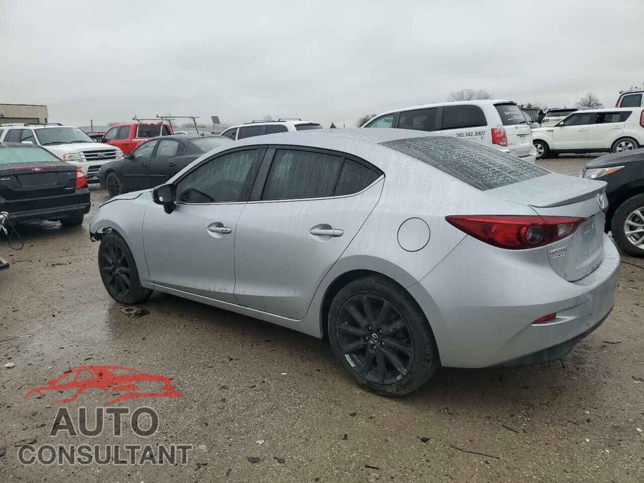 MAZDA 3 2018 - 3MZBN1V30JM201136