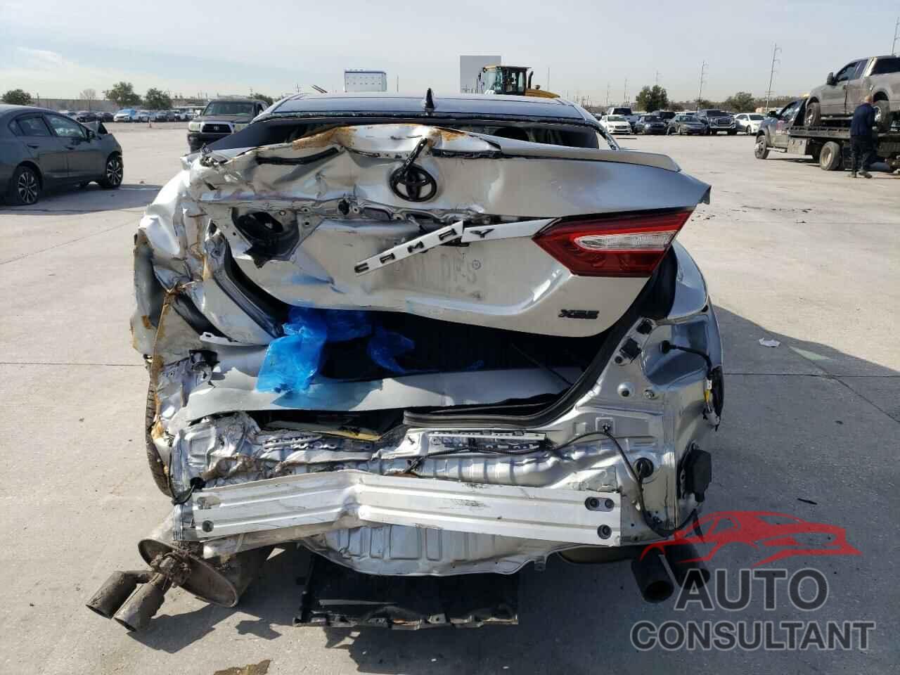 TOYOTA CAMRY 2019 - 4T1B61HK8KU294788