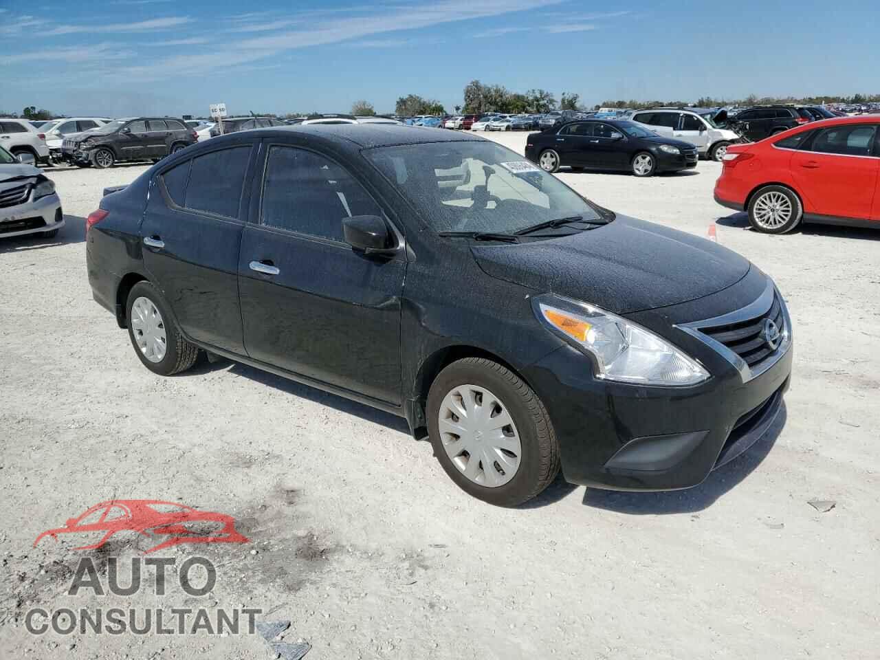 NISSAN VERSA 2019 - 3N1CN7AP0KL806626