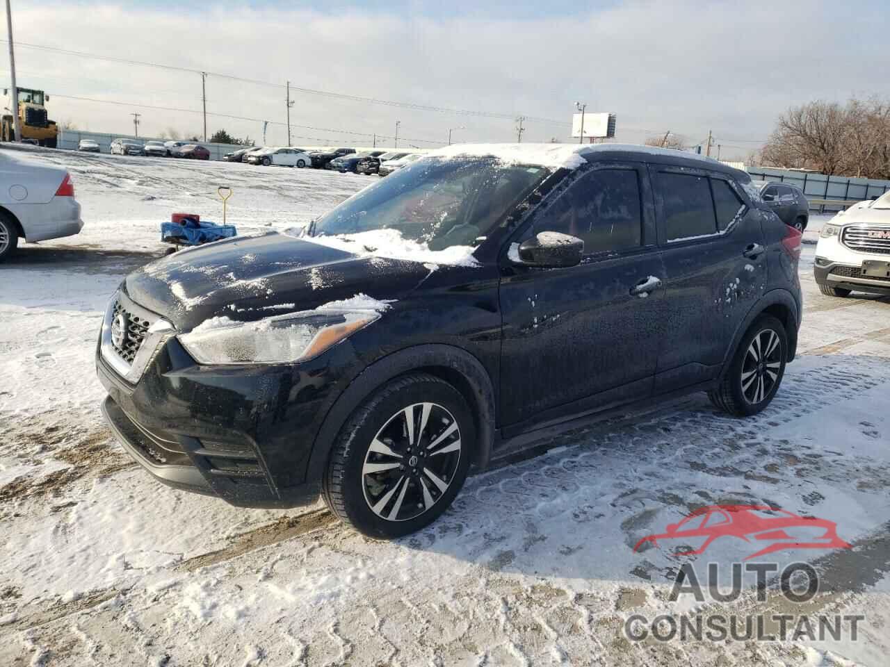 NISSAN KICKS 2018 - 3N1CP5CU2JL537190