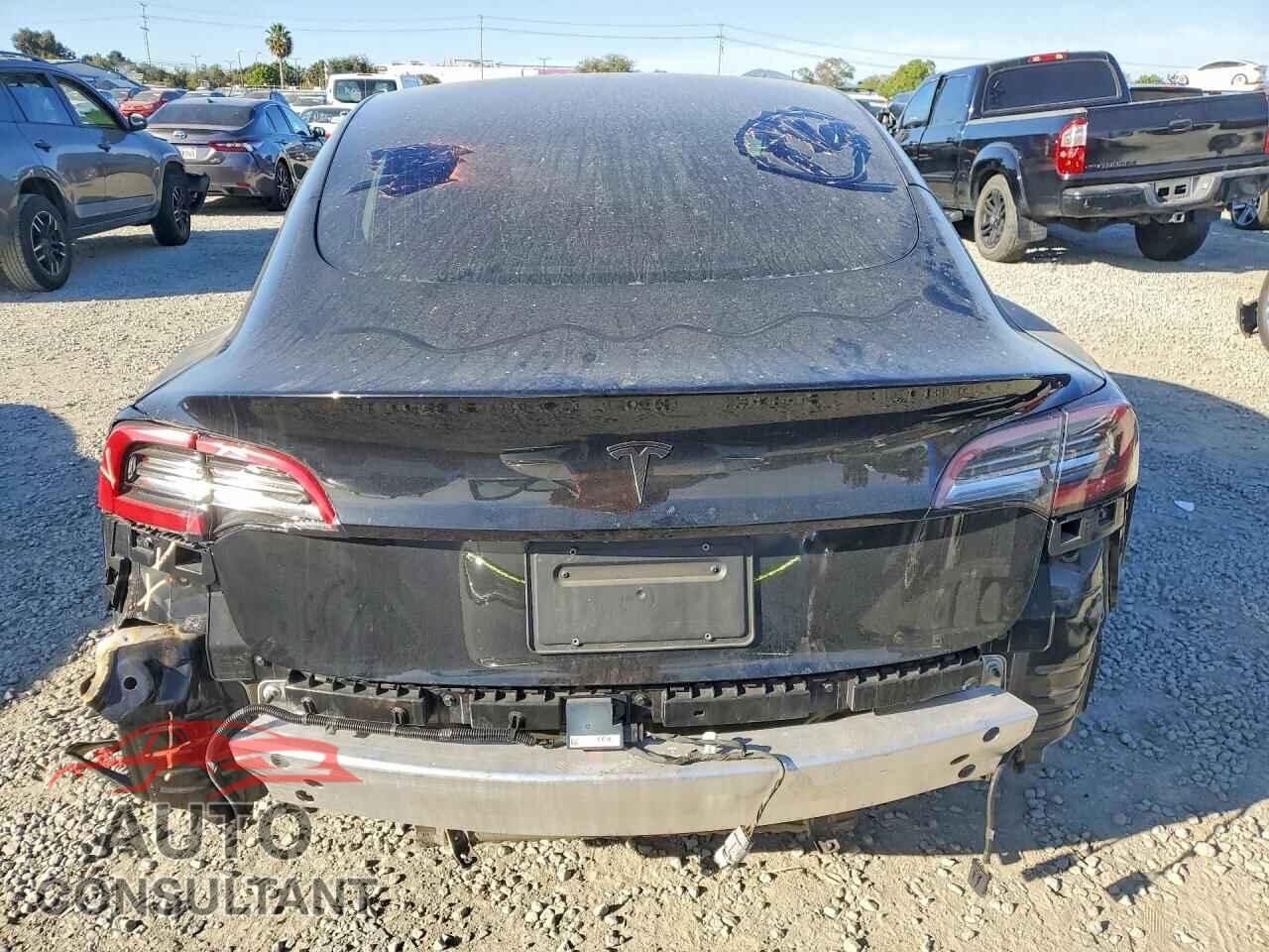 TESLA MODEL 3 2019 - 5YJ3E1EA3KF410396