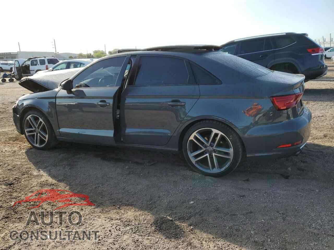 AUDI A3 2017 - WAUAUGFF5H1043412