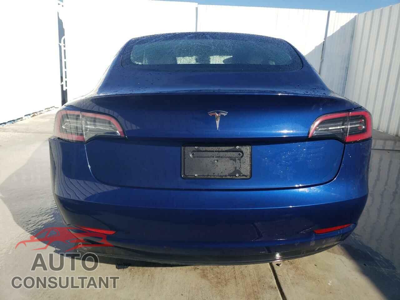 TESLA MODEL 3 2023 - 5YJ3E1EA4PF433452