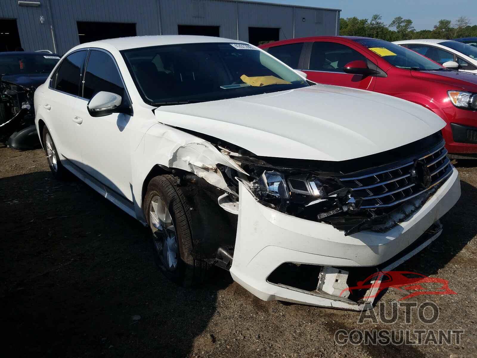 VOLKSWAGEN PASSAT 2017 - 1VWAT7A33HC076056
