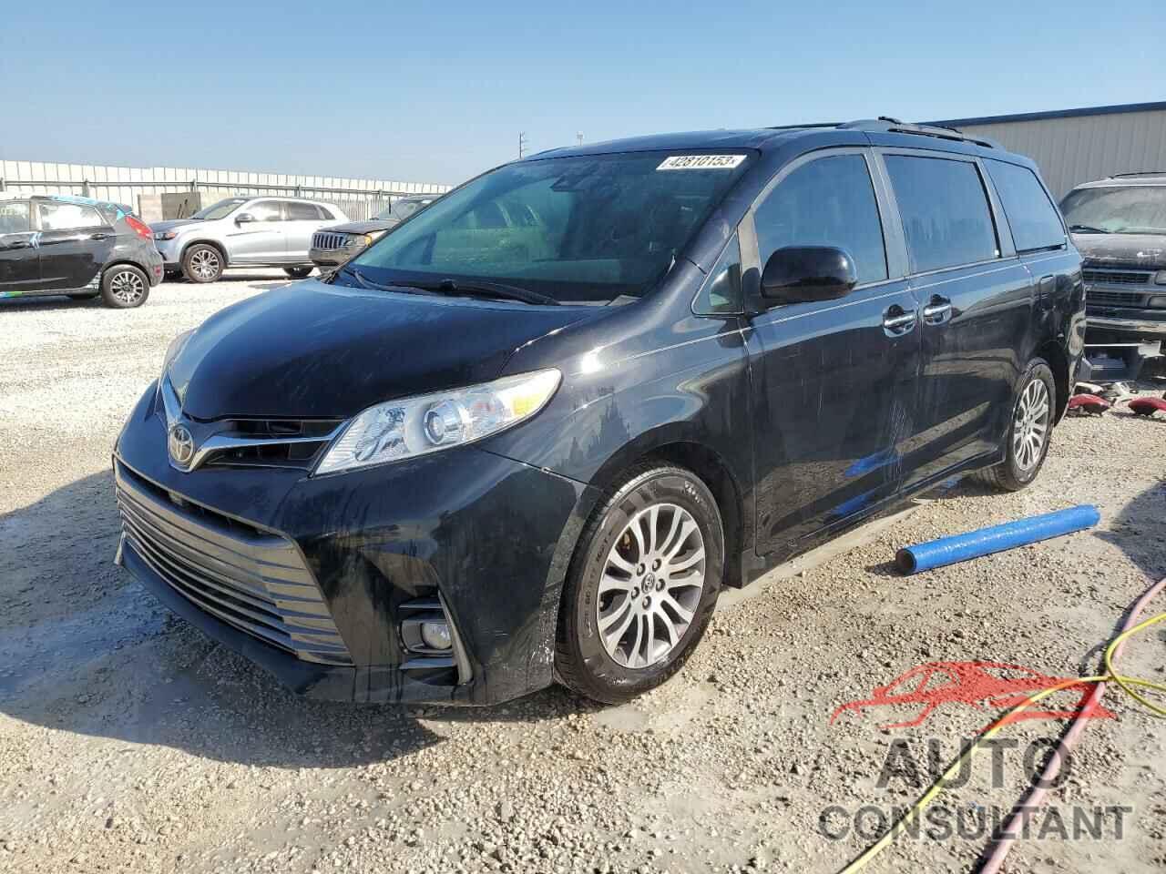 TOYOTA SIENNA 2018 - 5TDYZ3DC3JS932223