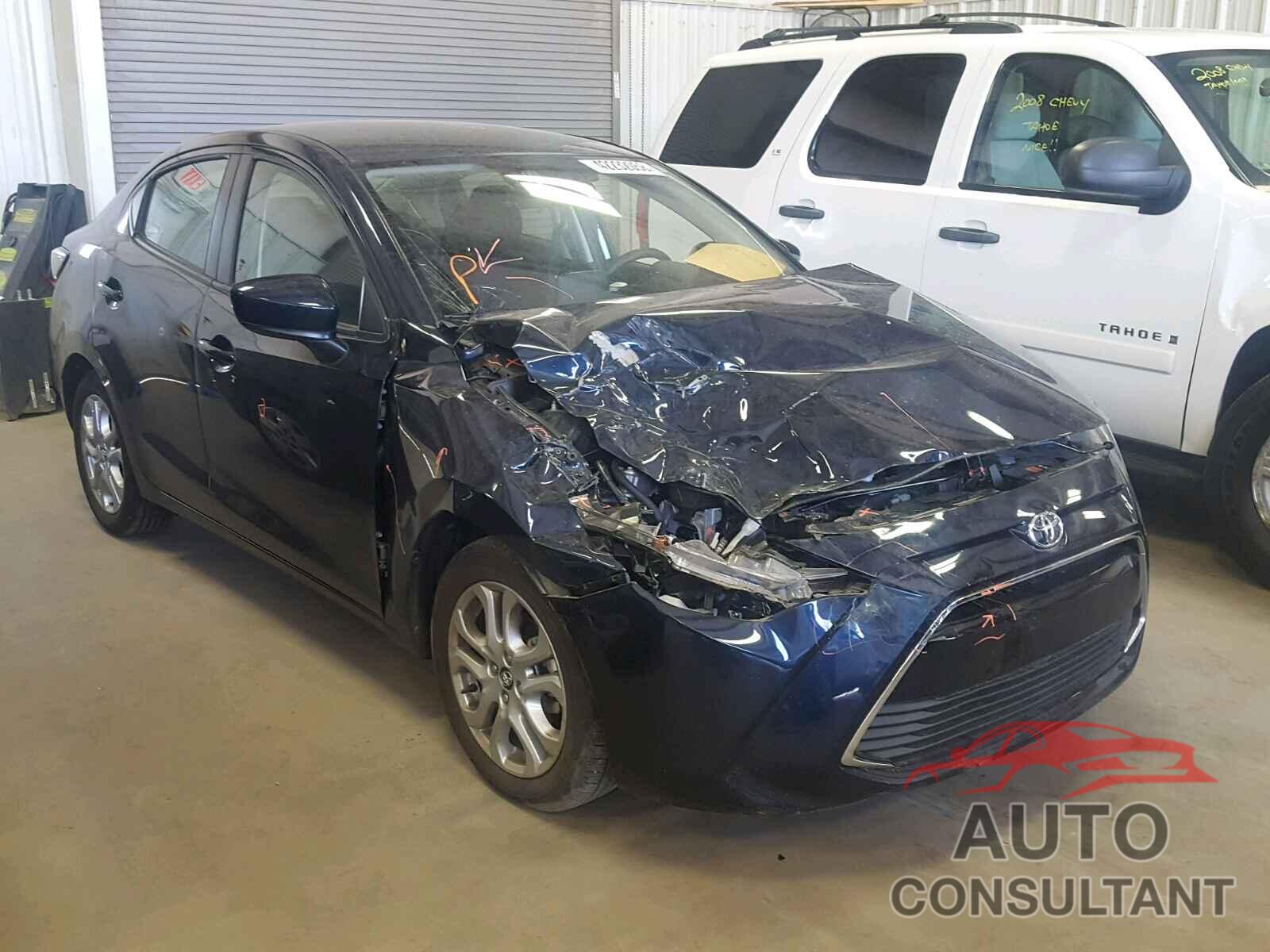 TOYOTA YARIS 2017 - 3MYDLBYV9HY150535