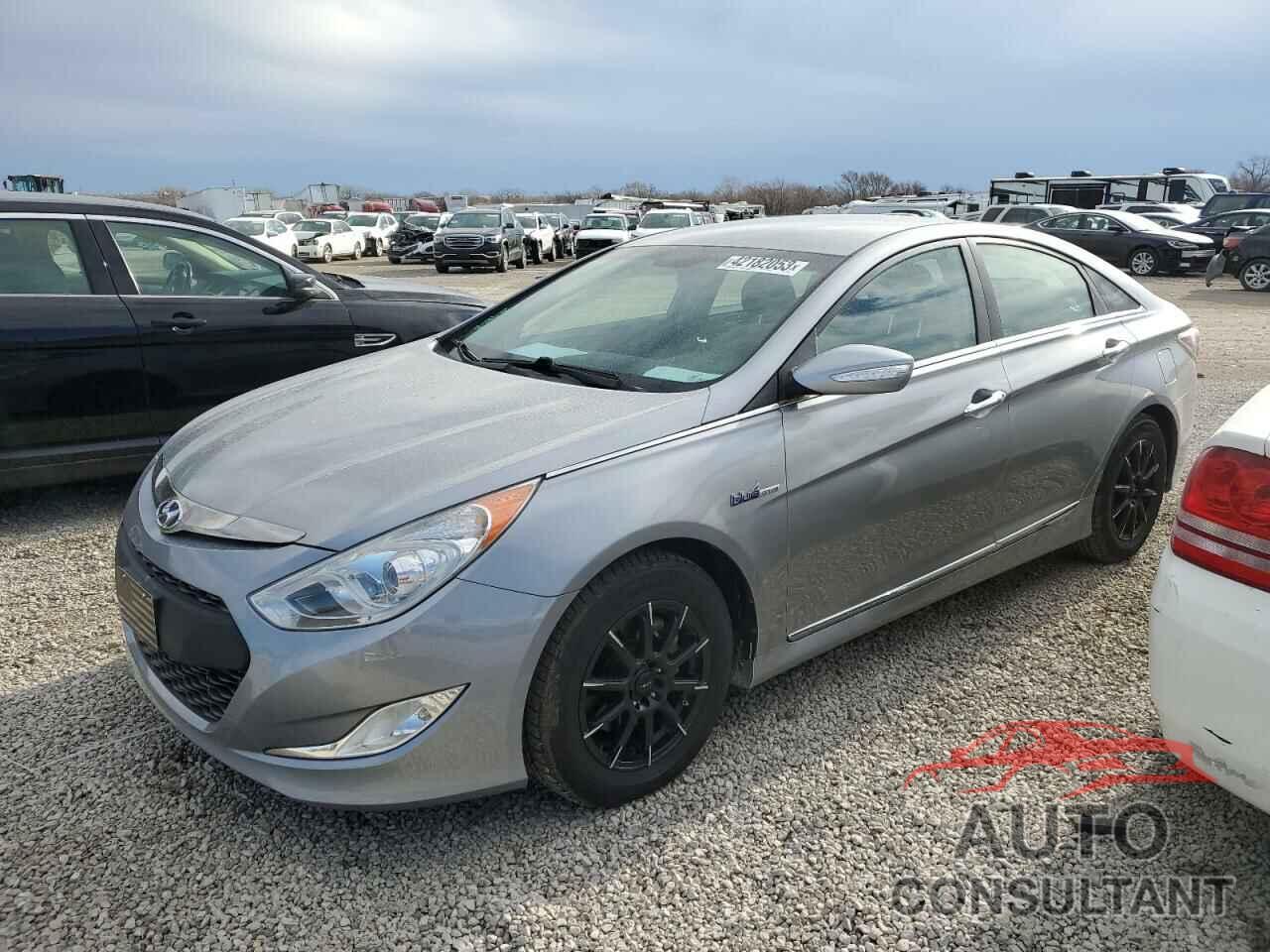 HYUNDAI SONATA 2015 - KMHEC4A44FA136992