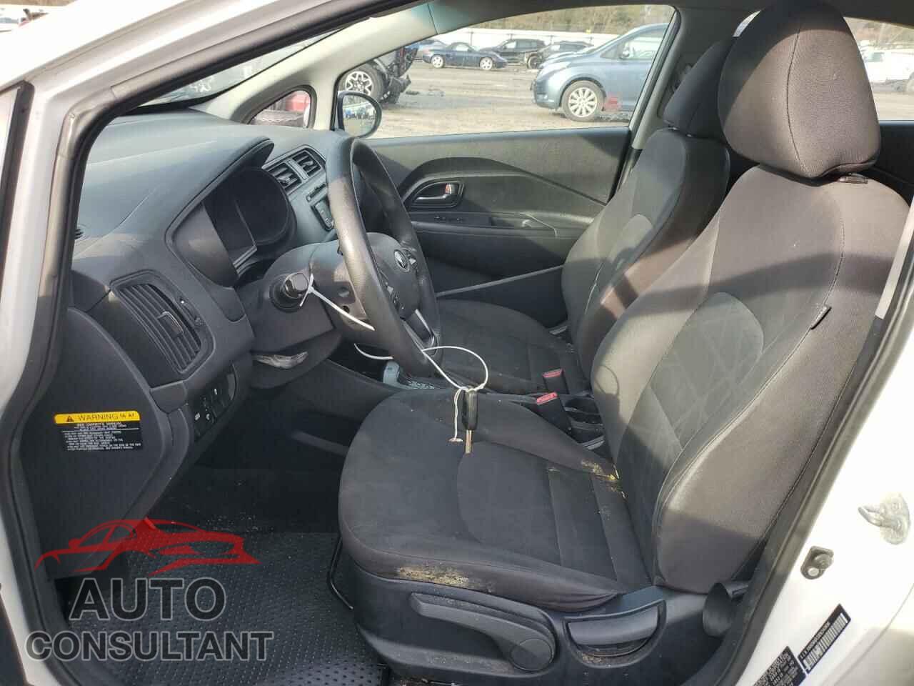 KIA RIO 2013 - KNADM4A33D6240696