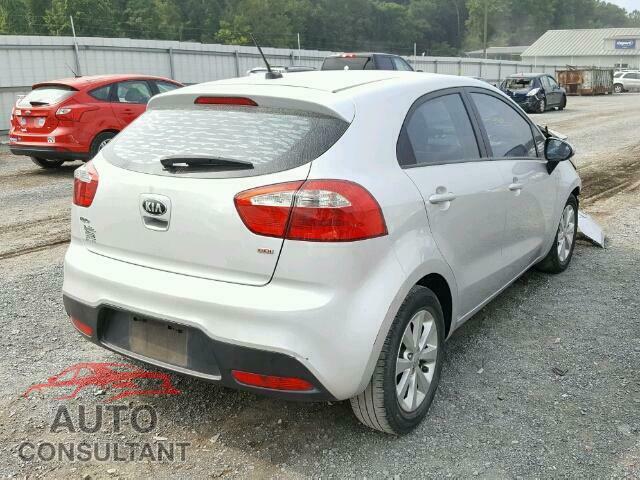 KIA RIO 2015 - KNADM5A3XF6470096