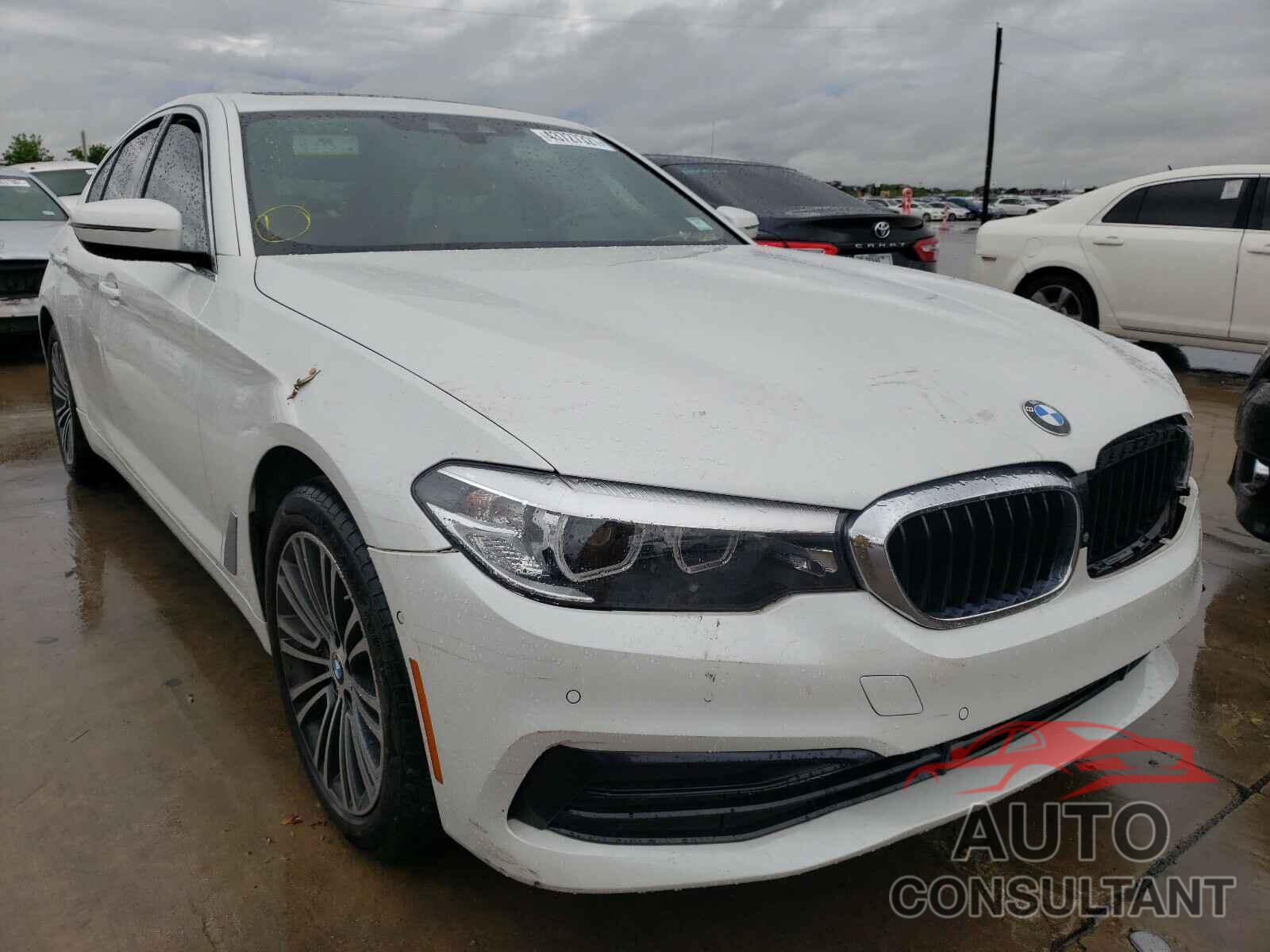 BMW 5 SERIES 2019 - WBAJA5C55KWA57753