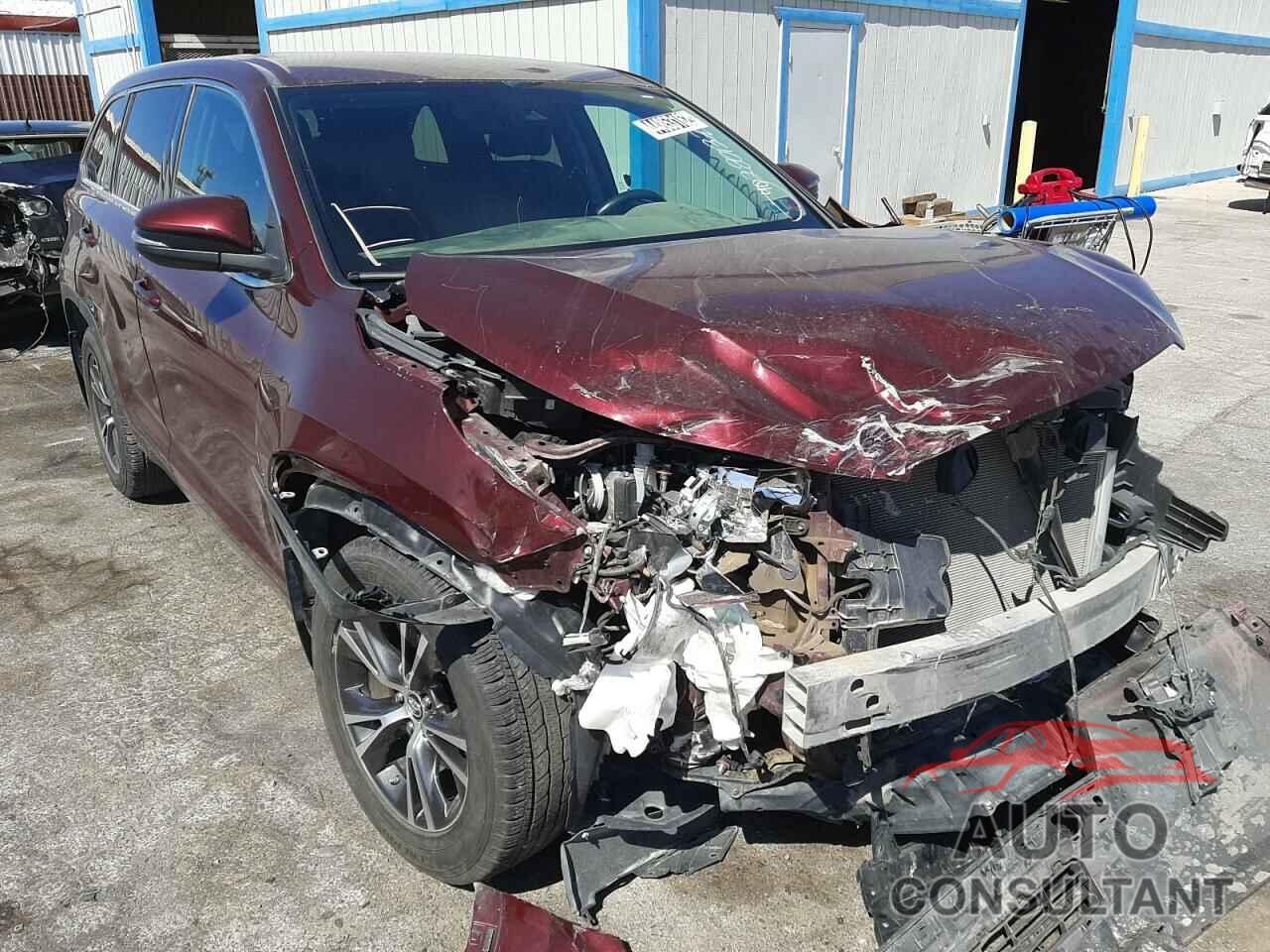 TOYOTA HIGHLANDER 2018 - 5TDBZRFH5JS808309