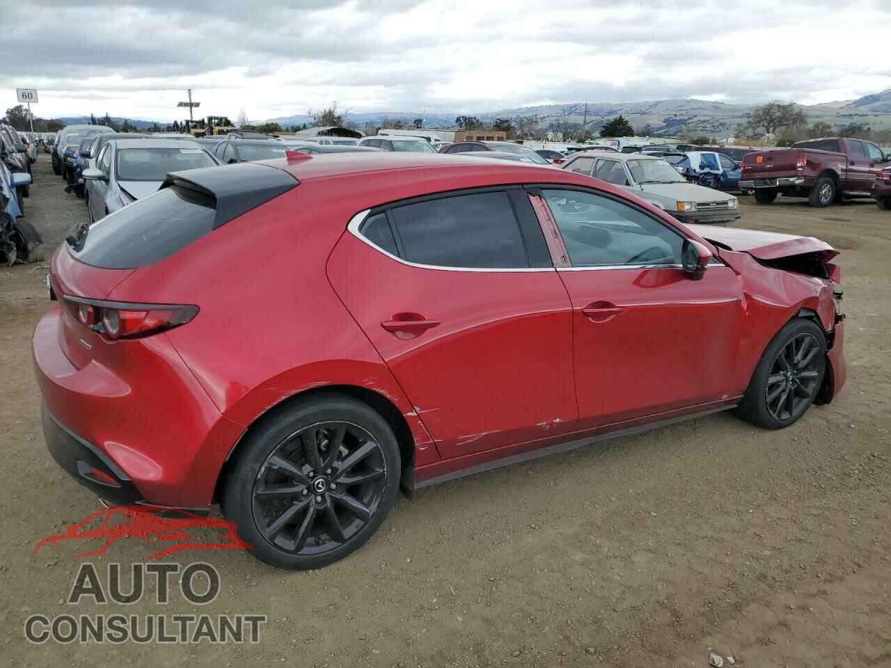 MAZDA 3 2021 - JM1BPAML7M1334315