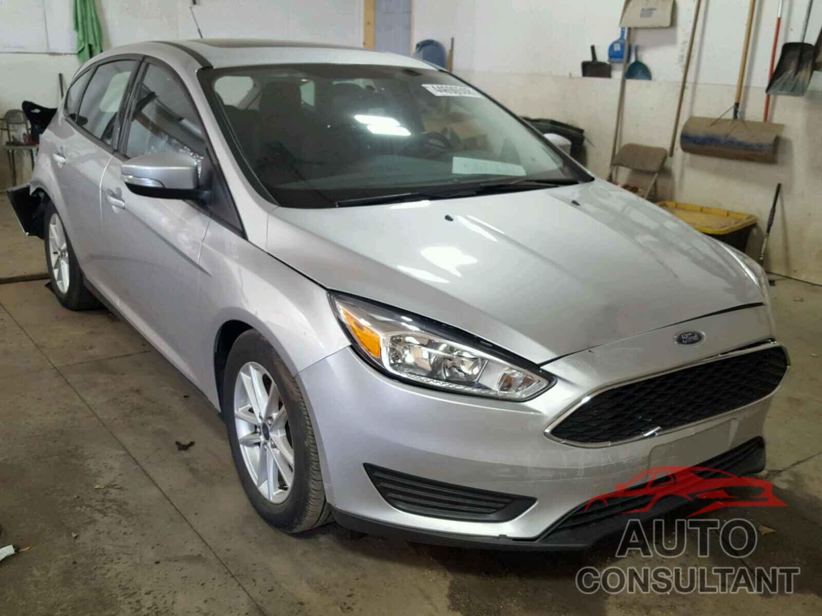 FORD FOCUS 2016 - 1FADP3K23GL267421