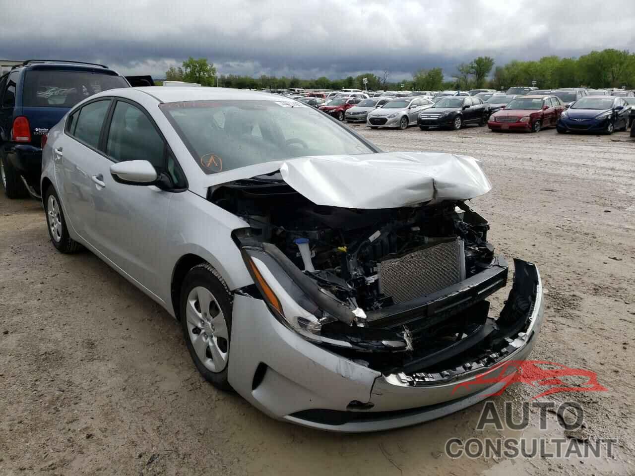 KIA FORTE 2017 - 3KPFK4A70HE098733