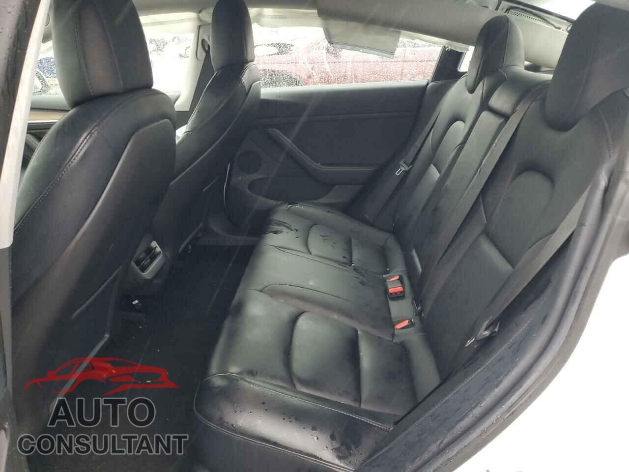TESLA MODEL 3 2021 - 5YJ3E1EAXMF057738