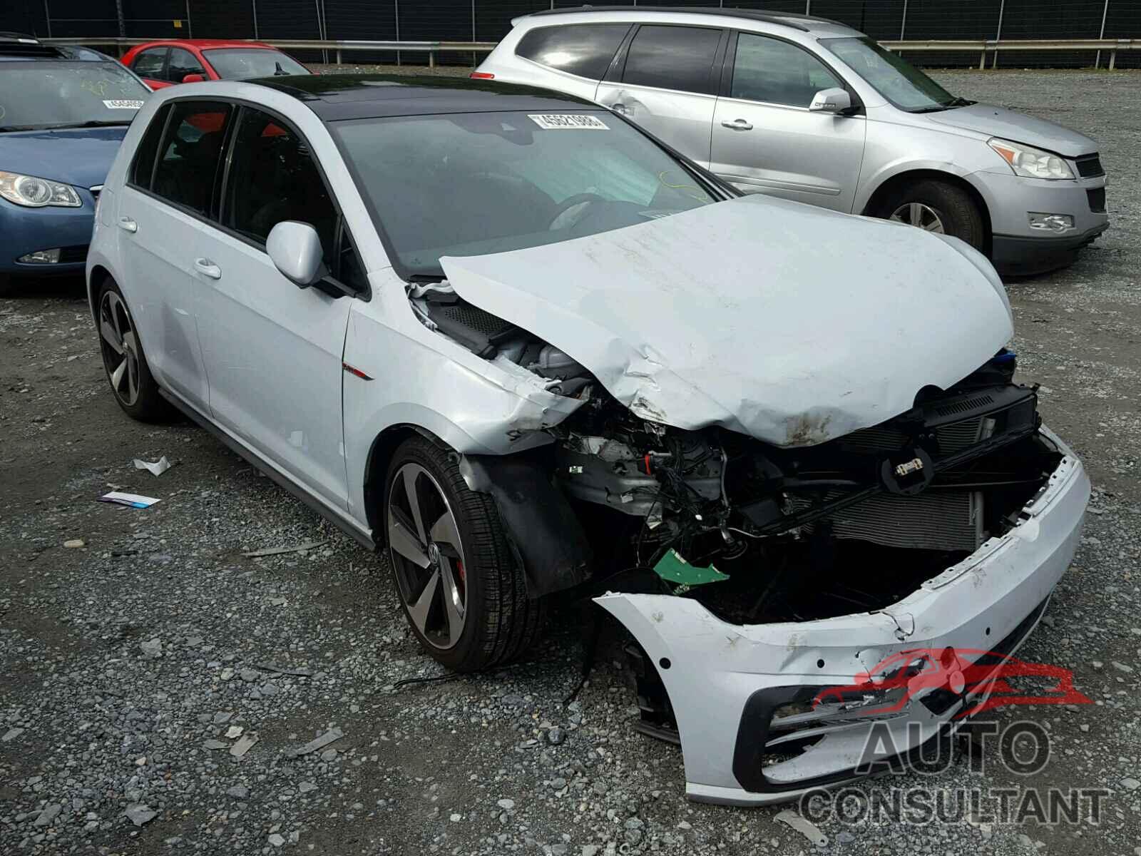 VOLKSWAGEN GTI 2018 - 3VW447AU8JM252252