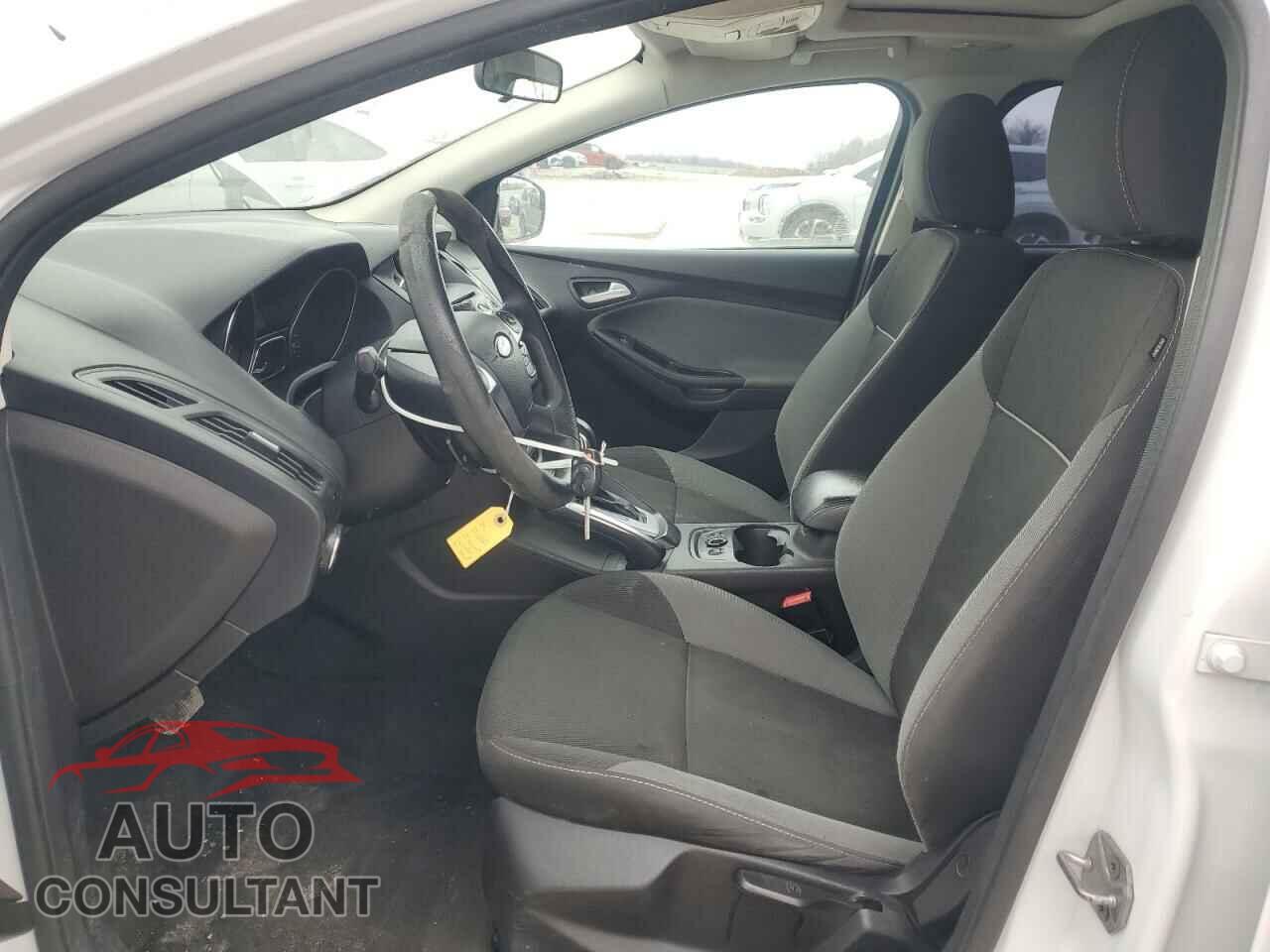 FORD FOCUS 2014 - 1FADP3F27EL117884