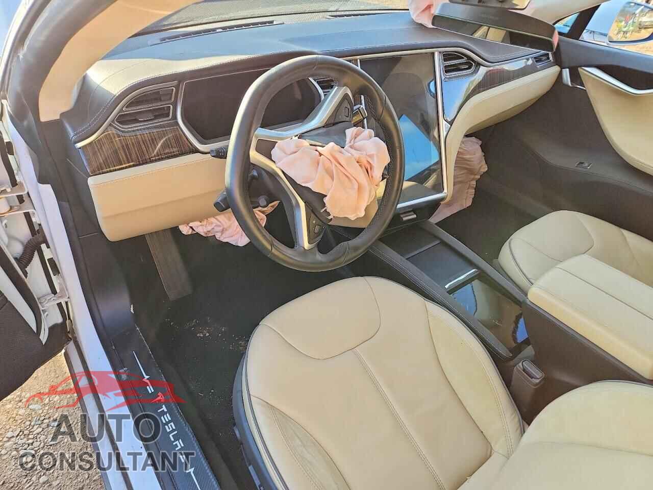 TESLA MODEL S 2013 - 5YJSA1CN5DFP27337