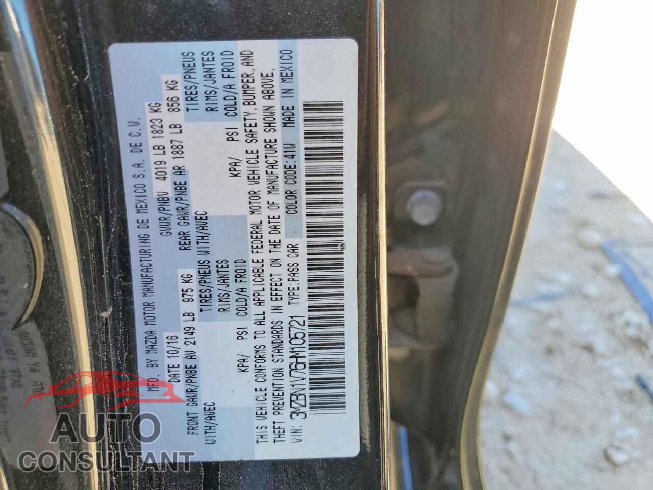 MAZDA 3 2017 - 3MZBN1V76HM105721
