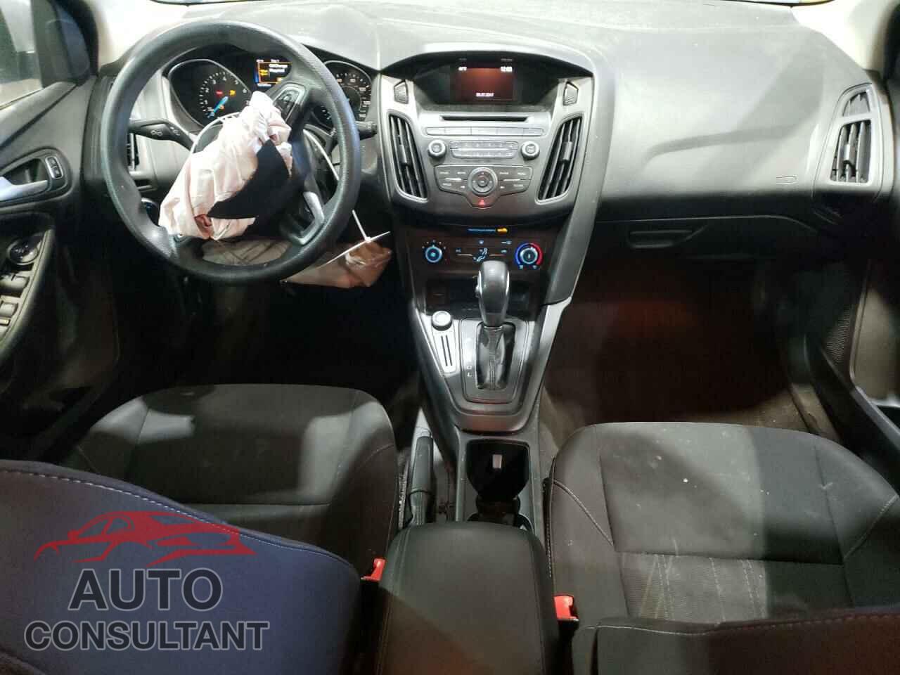 FORD FOCUS 2017 - 1FADP3K24HL298842