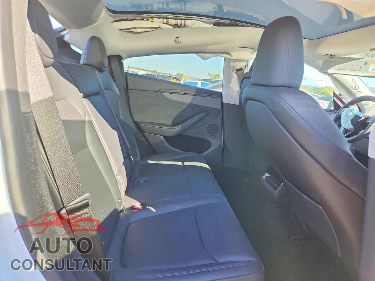 TESLA MODEL Y 2026 - 7SAYGDEE2TF398542