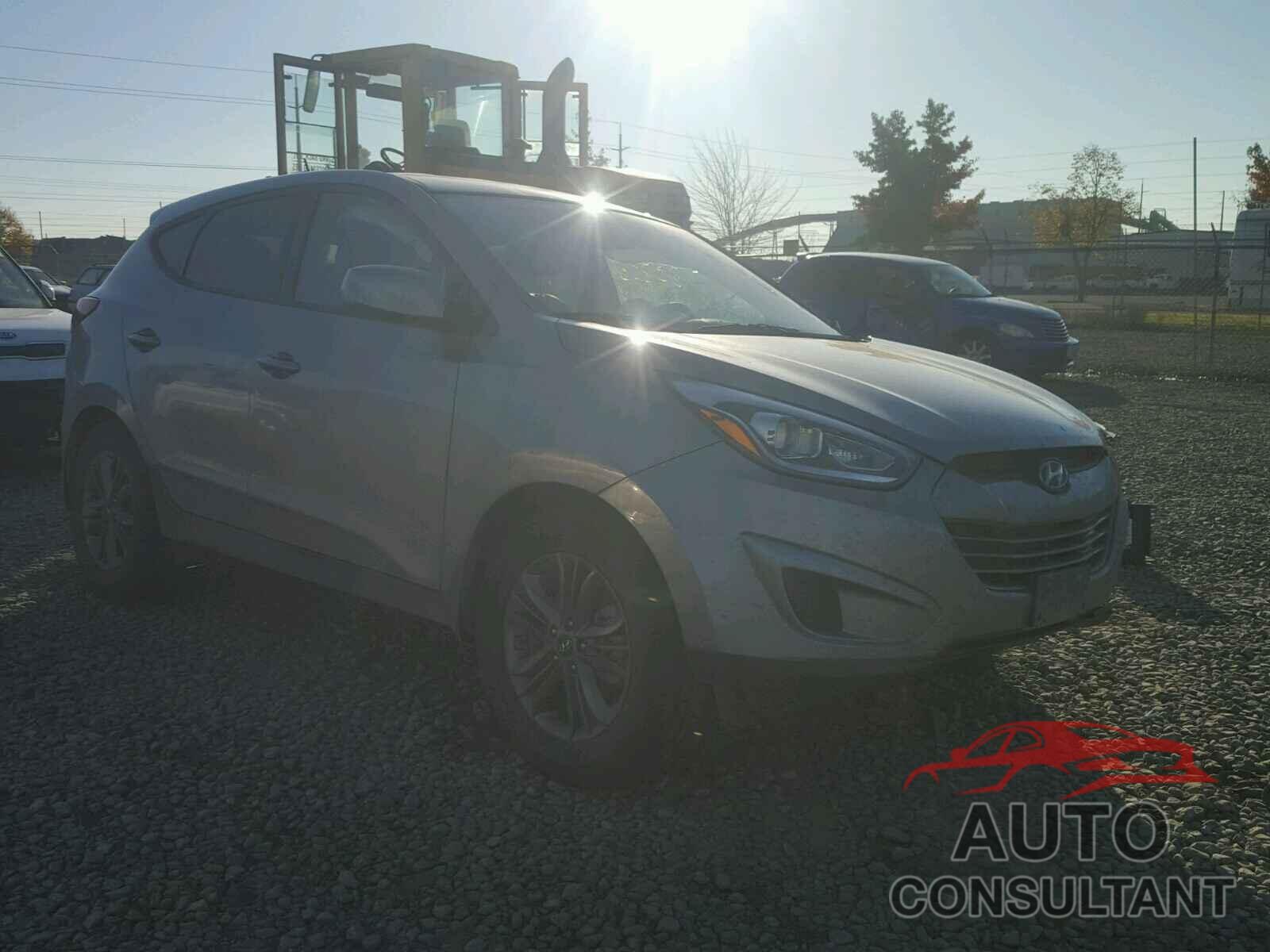 HYUNDAI TUCSON 2015 - KM8JTCAFXFU027140